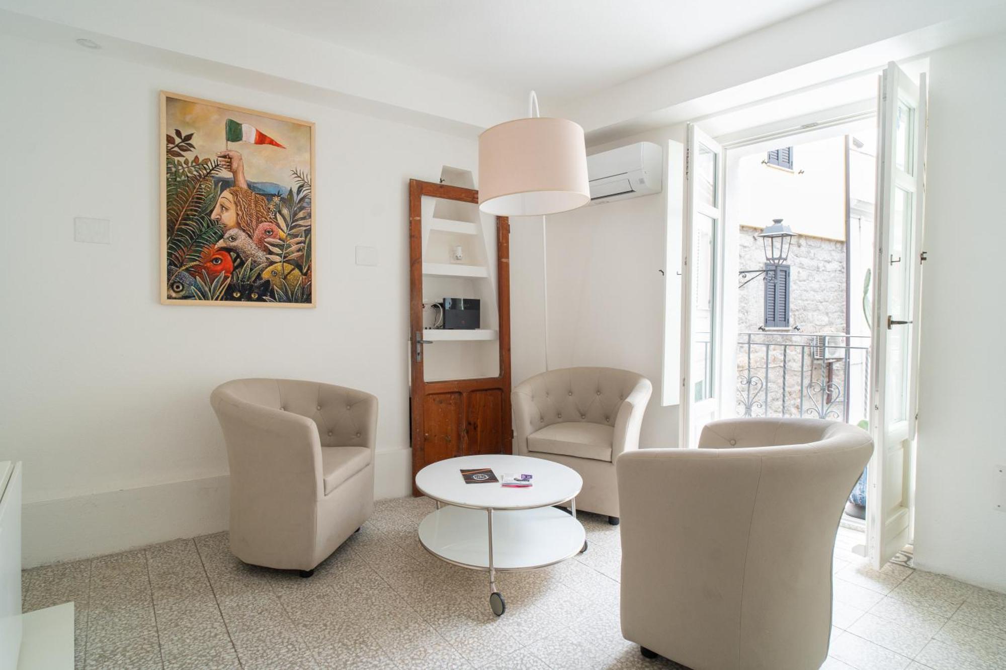Palazzo Iolei - Zia Lidia Lägenhet Olbia Exteriör bild