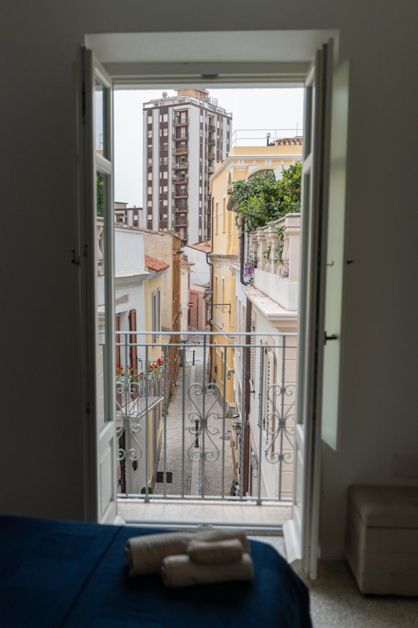Palazzo Iolei - Zia Lidia Lägenhet Olbia Exteriör bild